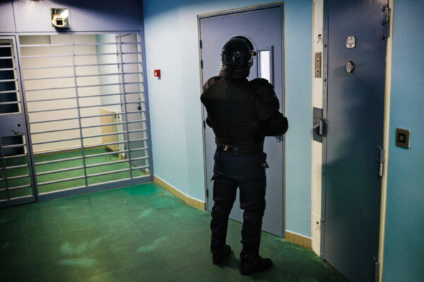 Intimidation dans le système pénitentiaire : les gardiens sous pression