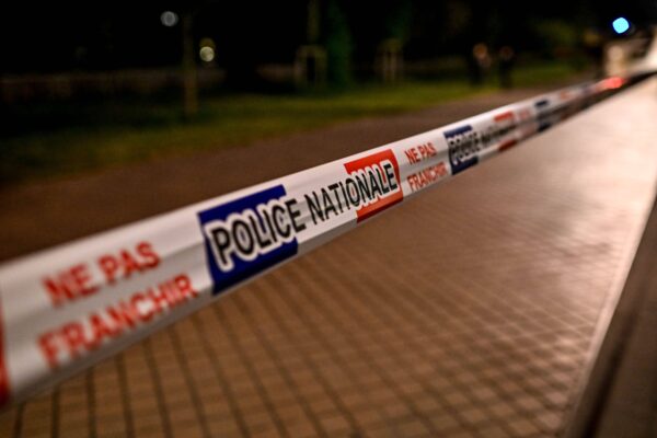Titre: Un Afghans poignarde mortellement un compatriote à Bordeaux